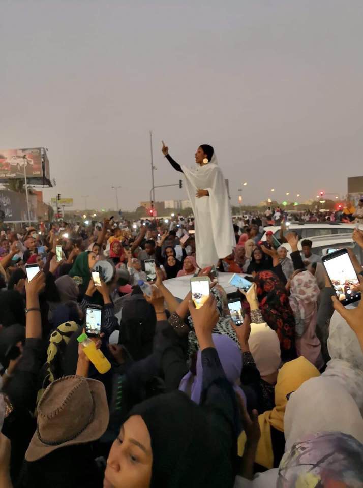 Demonstrations in Sudan to overthrow Omar-al-Bashir- Nubia Queen (Lana H. Haroun, 2019)