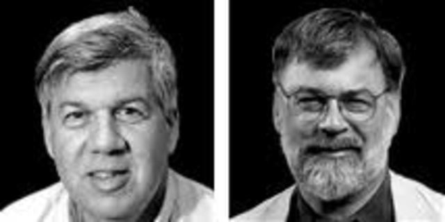 Retratos de Stephen Jay Gould (izquierda) y Niles Eldredge (derecha). © timetoast.